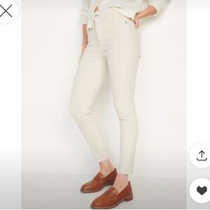 Old navy rockstar stretch super skinny in cream